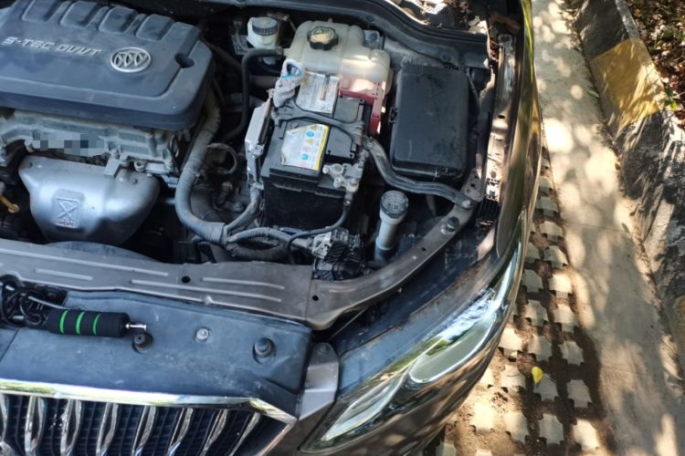 Used Buick GT 2015 15N Automatic Deluxe Edition Engine Bay Left