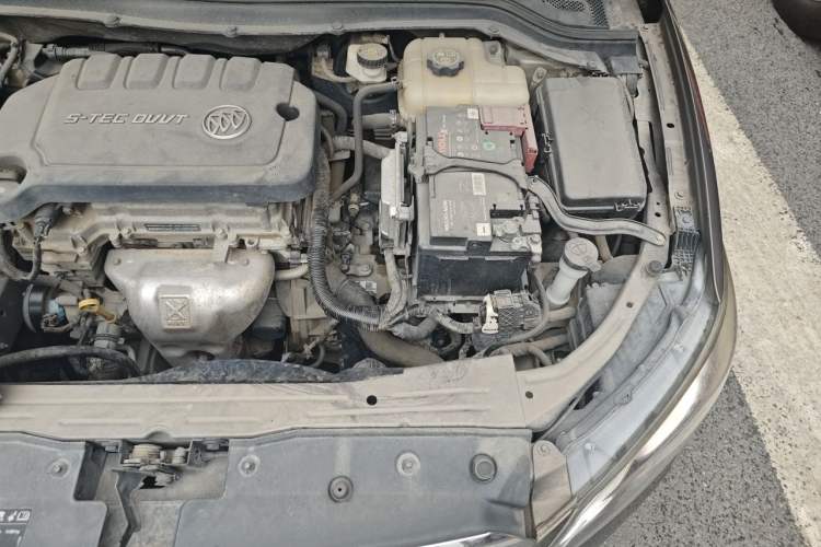 Used Buick GT 2015 15N Automatic Deluxe Edition Engine Bay Left