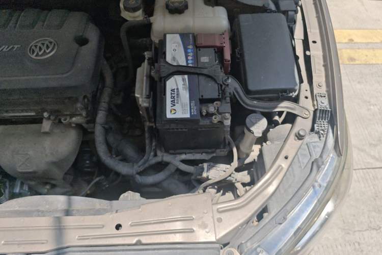 Used Buick GT 2015 15N Automatic Deluxe Edition Engine Bay Left
