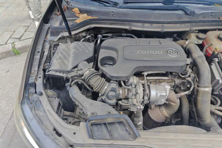 Used Buick GT 2015 18T Dual-Clutch Elite Model Engine Bay Right