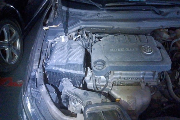 Used Buick GT 2015 15N Automatic Deluxe Edition Engine Bay Right