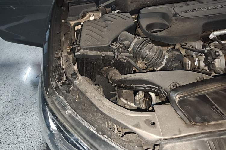 Used Buick GT 2015 18T Dual-Clutch Elite Model Engine Bay Right