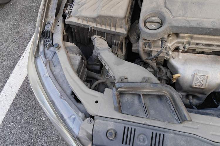 Used Buick GT 2015 15N Automatic Deluxe Edition Engine Bay Right