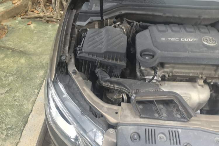 Used Buick GT 2015 15N Automatic Elite Version Engine Bay Right