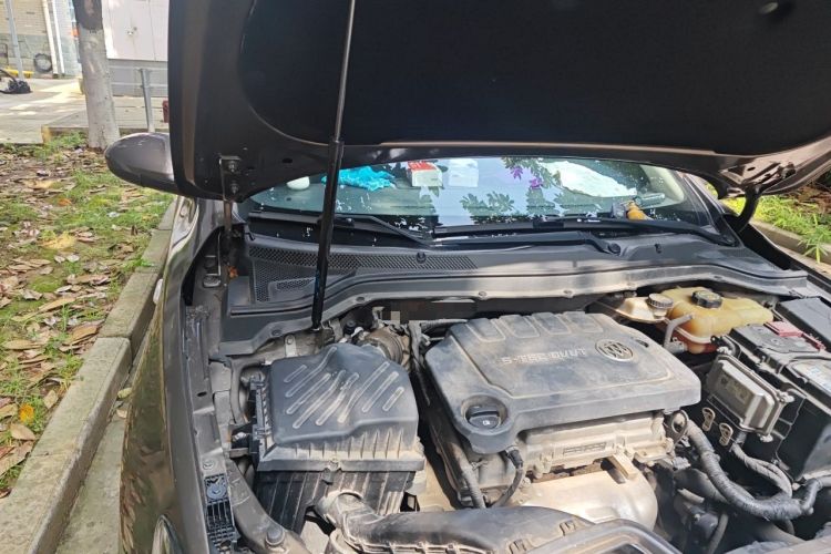 Used Buick GT 2015 15N Automatic Elite Version Engine Bay Right