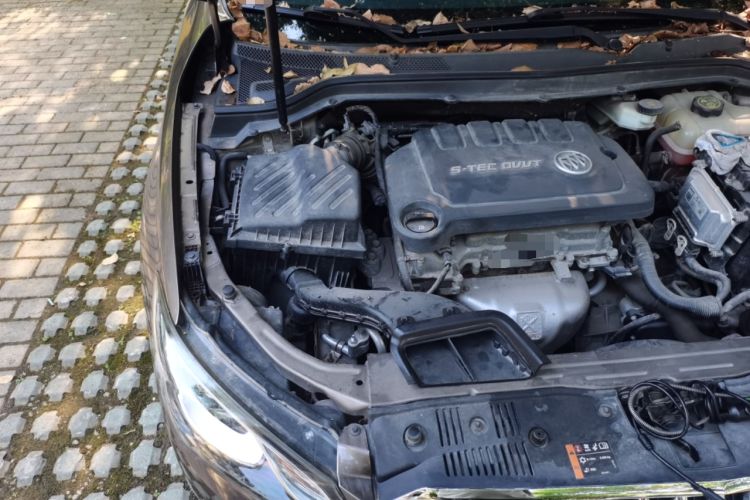 Used Buick GT 2015 15N Automatic Deluxe Edition Engine Bay Right