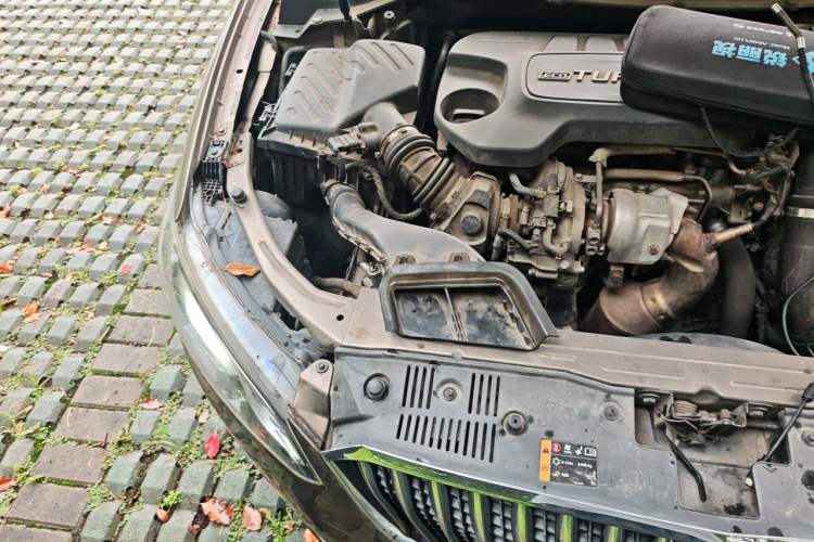Used Buick GT 2015 18T Dual-Clutch Elite Model Engine Bay Right