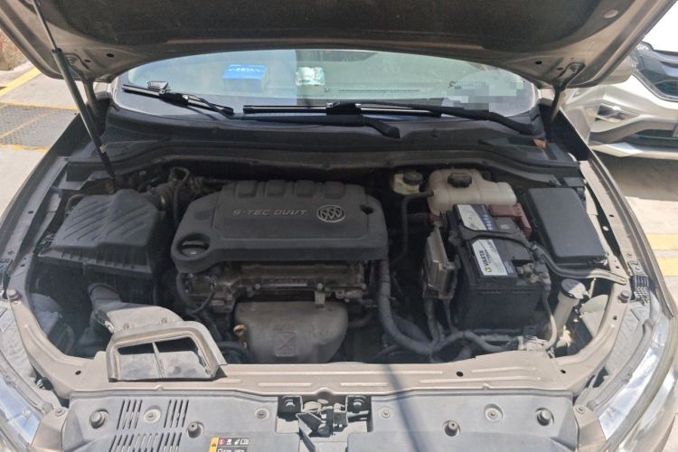 Used Buick GT 2015 15N Automatic Deluxe Edition Engine Bay