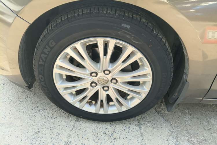 Used Buick GT 2015 18T Dual-Clutch Luxury Model Exterior 4