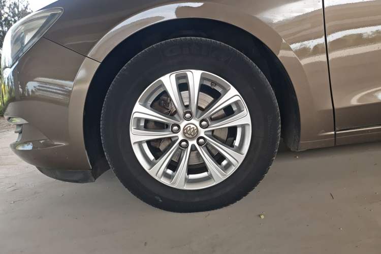 Used Buick GT 2015 15N Manual Entry-Level Trim Exterior 4