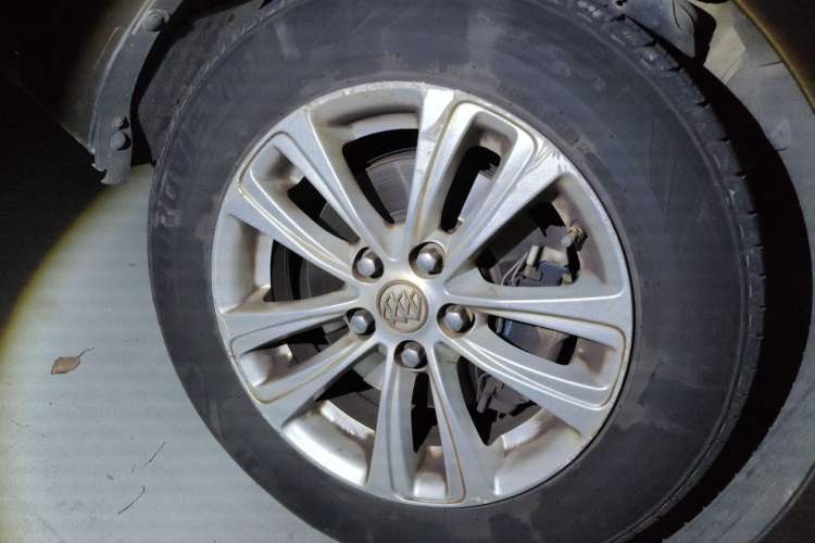 Used Buick GT 2015 15N Automatic Entry-Level Trim Exterior 7