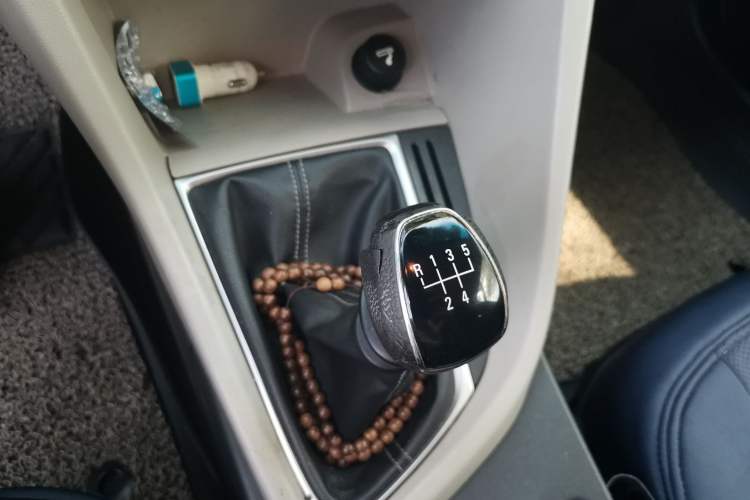 Used Buick GT 2015 15N Manual Entry-Level Trim Gear Lever