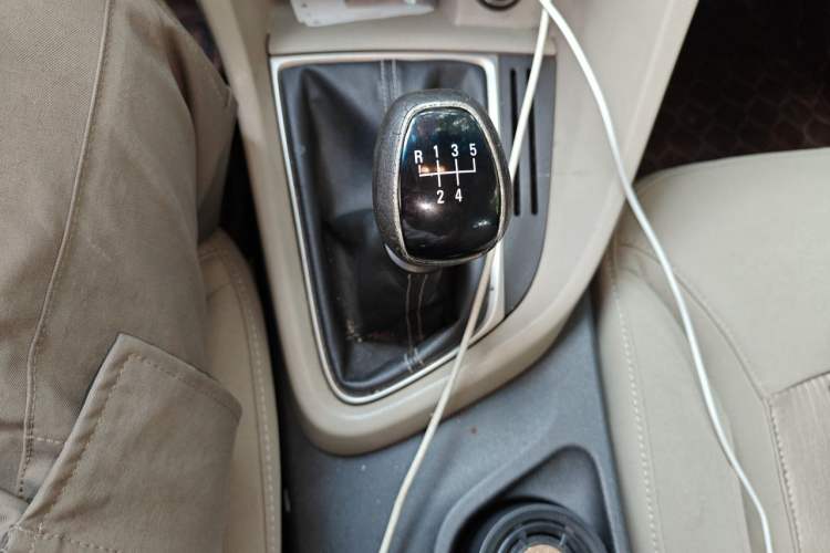 Used Buick GT 2015 15N Manual Elite Edition Gear Lever