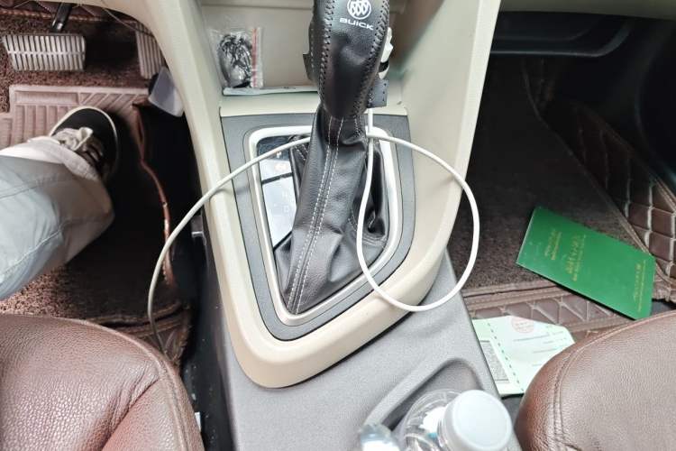 Used Buick GT 2015 15N Automatic Elite Version Gear Lever