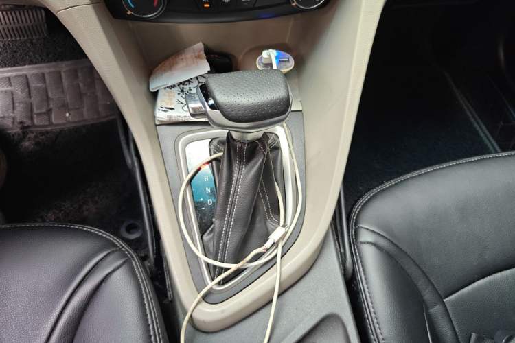 Used Buick GT 2015 15N Automatic Entry-Level Trim Gear Lever
