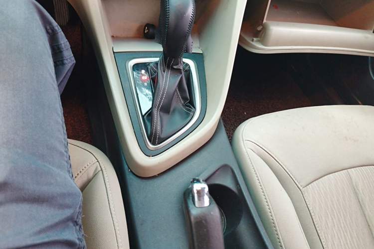 Used Buick GT 2015 15N Automatic Entry-Level Trim Gear Lever