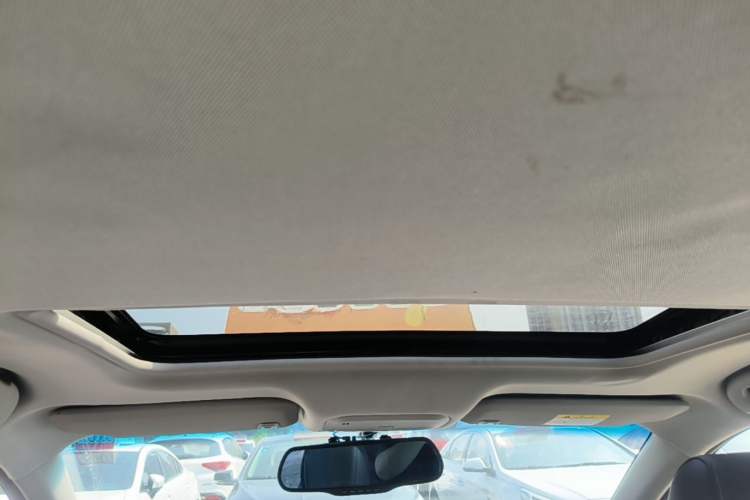 Used Buick GT 2015 18T Dual-Clutch Luxury Model Headliner