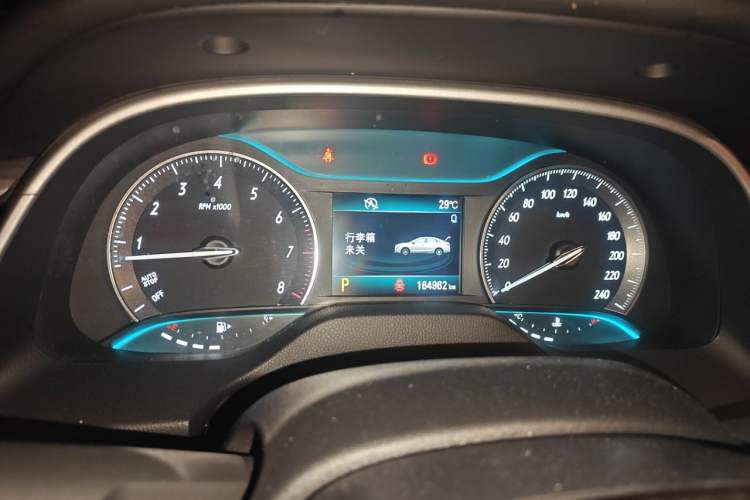Used Buick GT 2015 15N Automatic Deluxe Edition Instrument Cluster