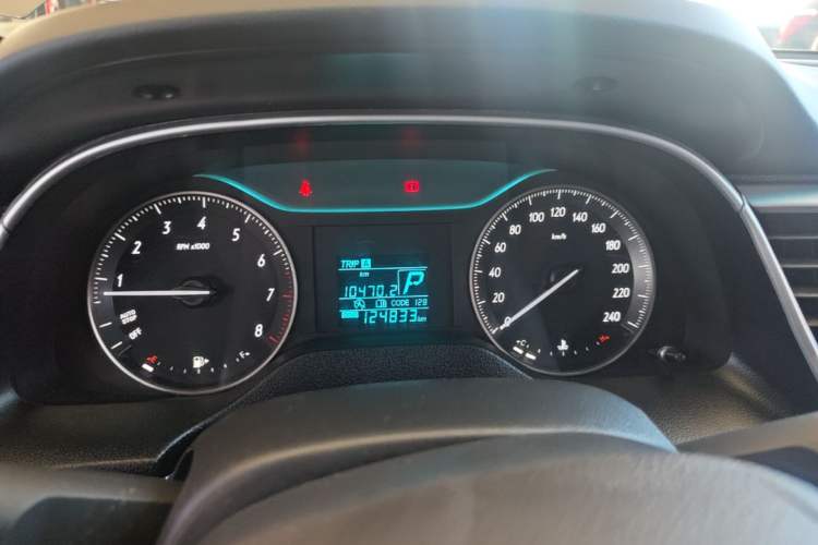 Used Buick GT 2015 15N Automatic Entry-Level Trim Instrument Cluster
