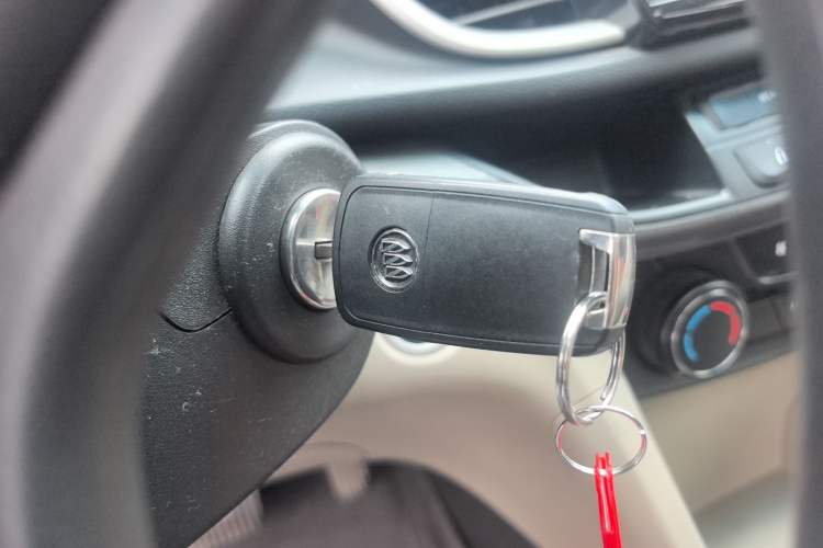 Used Buick GT 2015 15N Automatic Elite Version Interior 1