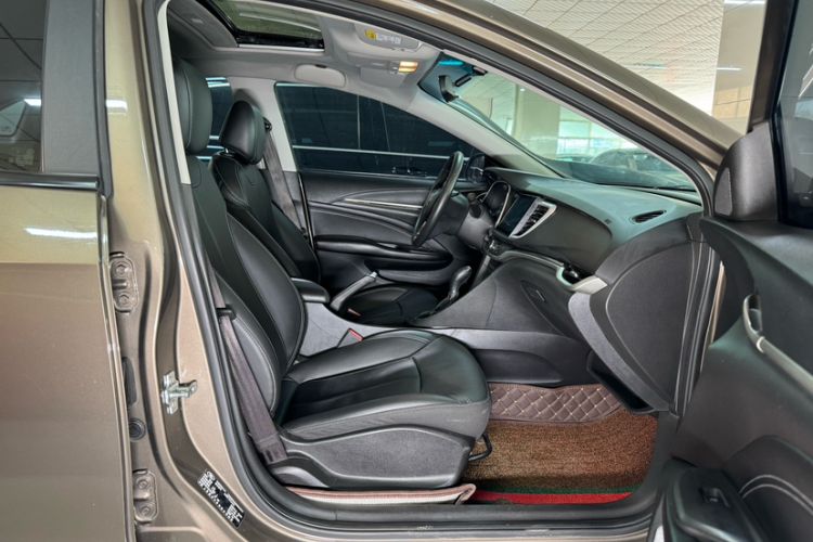 Used Buick GT 2015 15N Automatic Deluxe Edition Interior 10