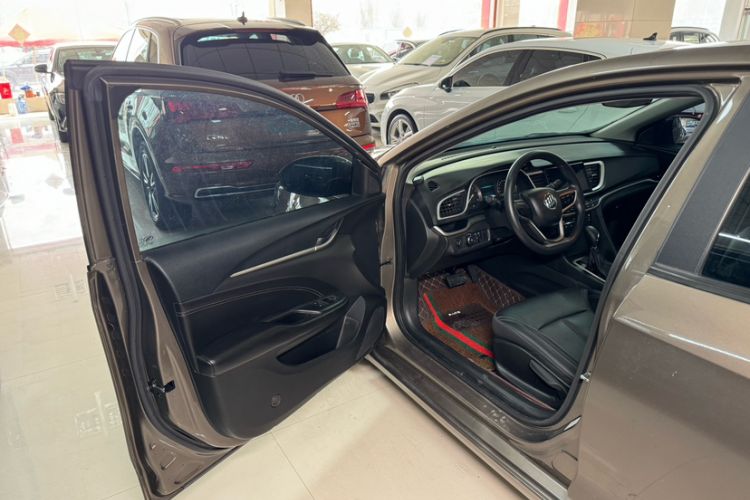 Used Buick GT 2015 15N Automatic Deluxe Edition Interior 12