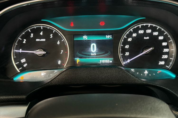 Used Buick GT 2015 15N Automatic Deluxe Edition Interior 13