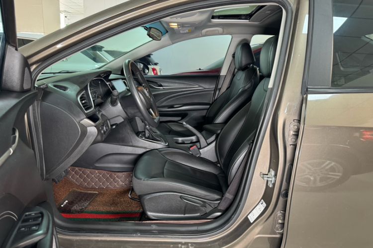 Used Buick GT 2015 15N Automatic Deluxe Edition Interior 14
