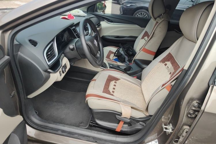 Used Buick GT 2015 15N Automatic Elite Version Interior 3