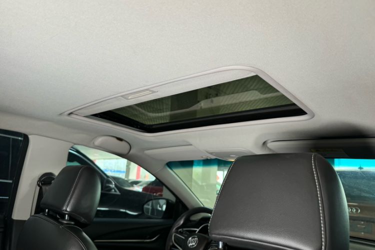 Used Buick GT 2015 15N Automatic Deluxe Edition Interior 9