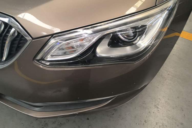 Used Buick GT 2015 15N Automatic Elite Version Left Front Headlight