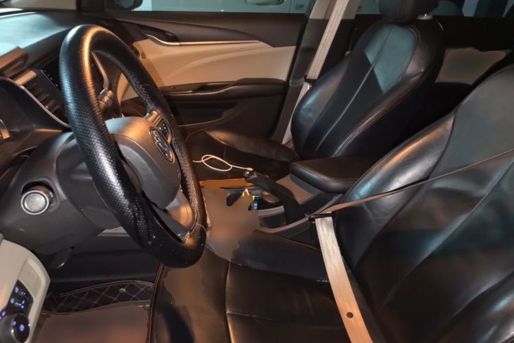 Used Buick GT 2015 15N Automatic Elite Version Left Front Seat