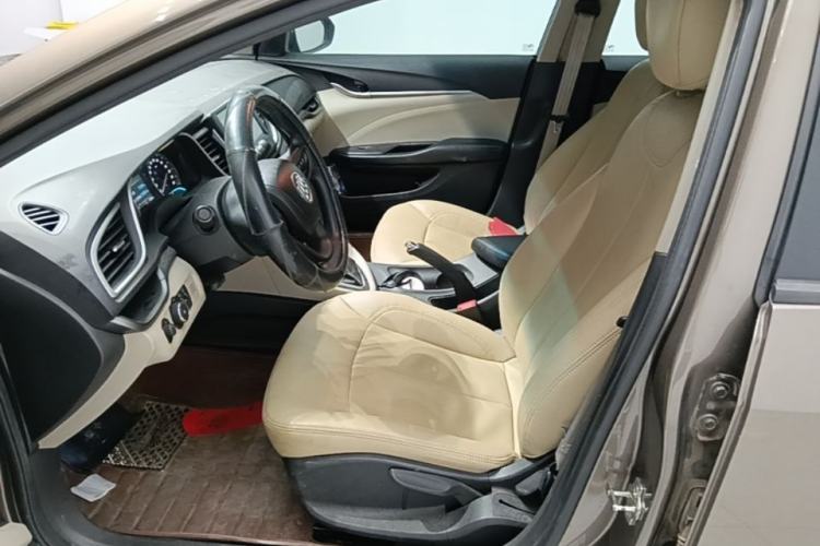 Used Buick GT 2015 18T Dual-Clutch Elite Model Left Front Seat