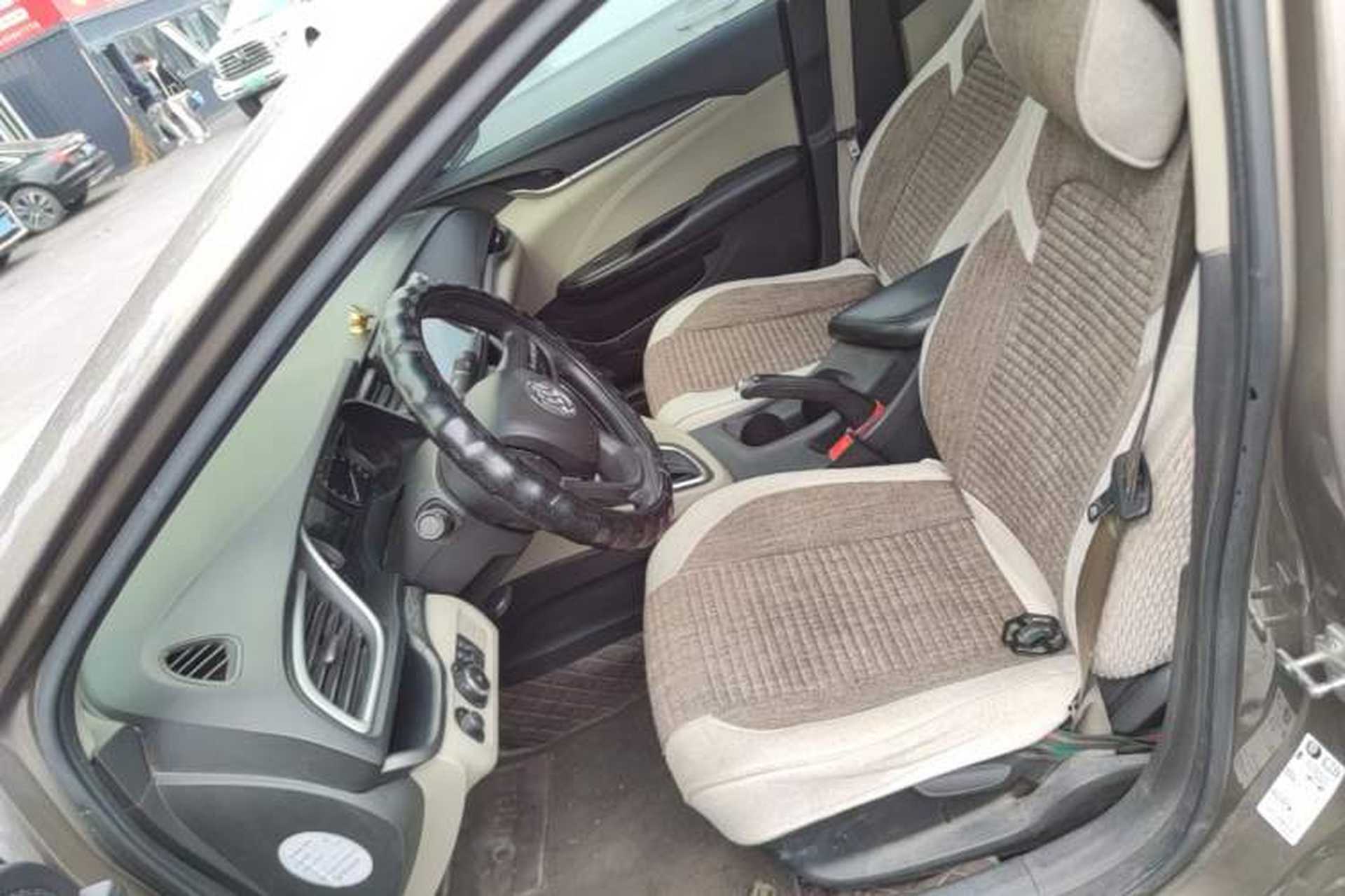 Used Buick GT 2015 15N Automatic Elite Version Left Front Seat
