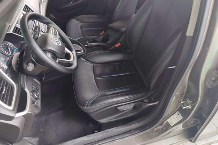 Used Buick GT 2015 15N Automatic Deluxe Edition Left Front Seat