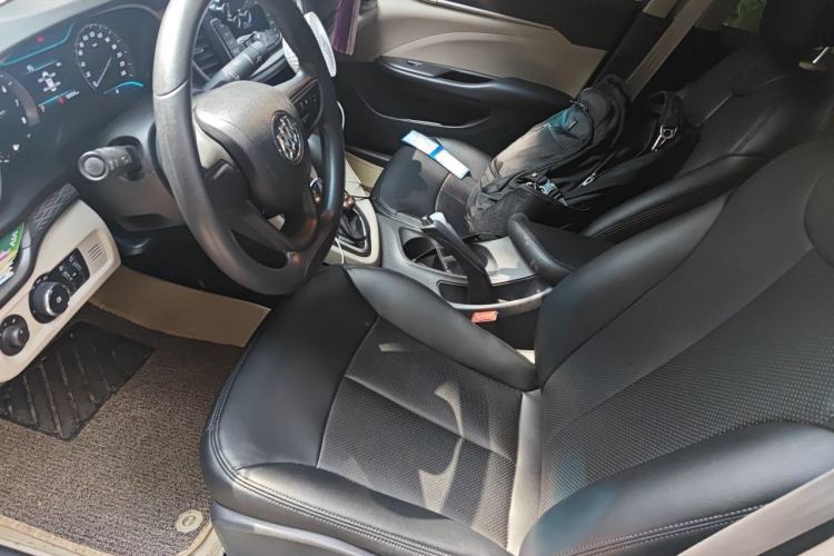 Used Buick GT 2015 15N Automatic Elite Version Left Front Seat