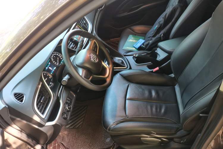 Used Buick GT 2015 15N Automatic Deluxe Edition Left Front Seat