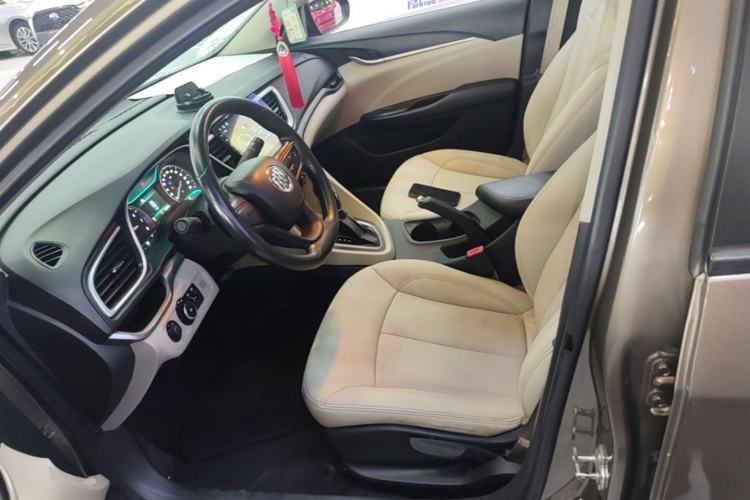 Used Buick GT 2015 15N Automatic Elite Version Left Front Seat