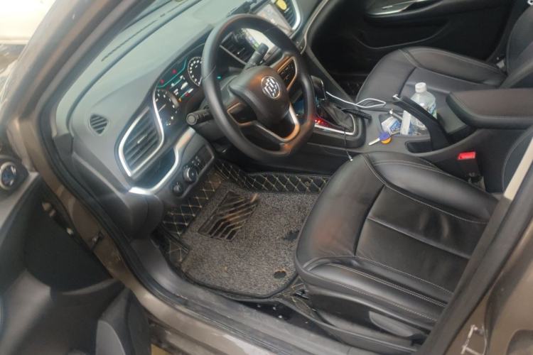 Used Buick GT 2015 15N Automatic Deluxe Edition Left Front Seat