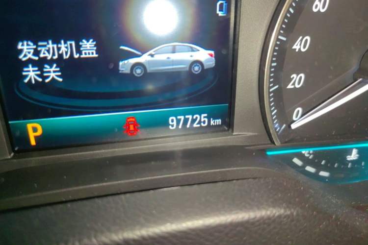 Used Buick GT 2015 15N Automatic Elite Version Odometer Close Up