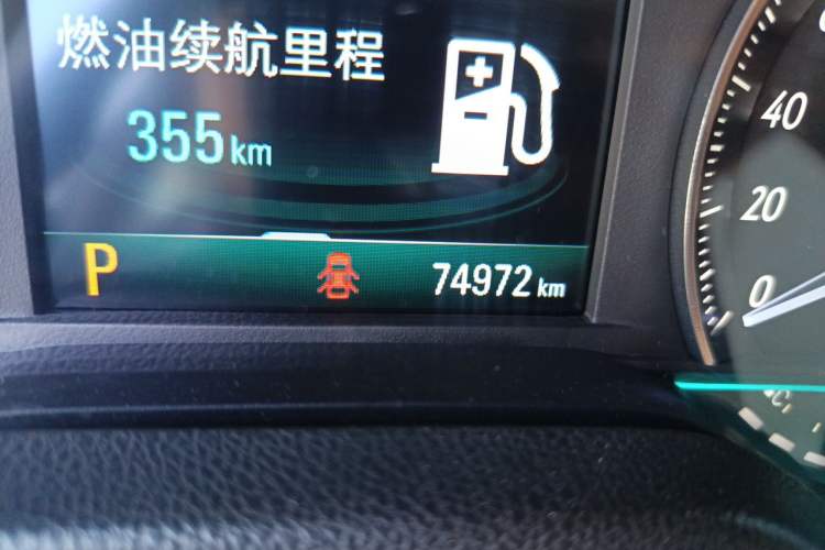 Used Buick GT 2015 15N Automatic Deluxe Edition Odometer Close Up