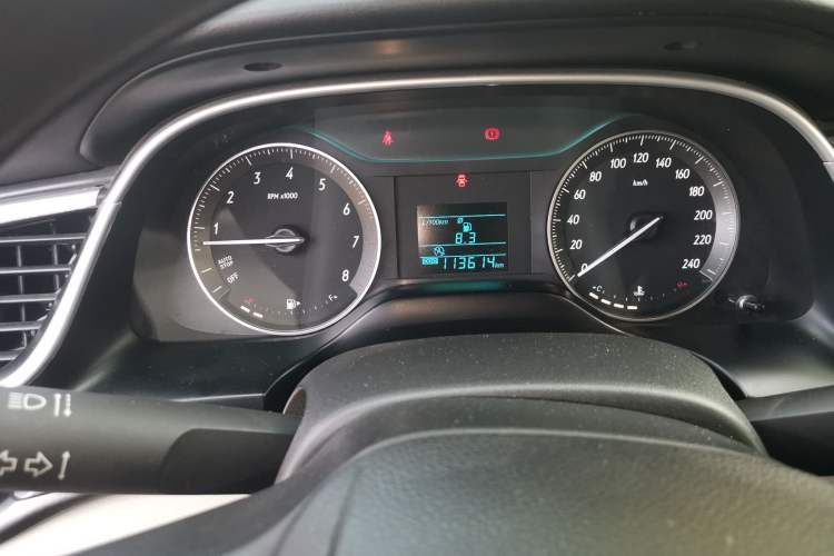 Used Buick GT 2015 15N Manual Entry-Level Trim Odometer Close Up