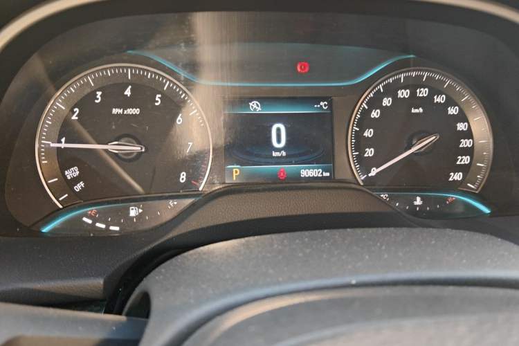 Used Buick GT 2015 15N Automatic Deluxe Edition Odometer Close Up
