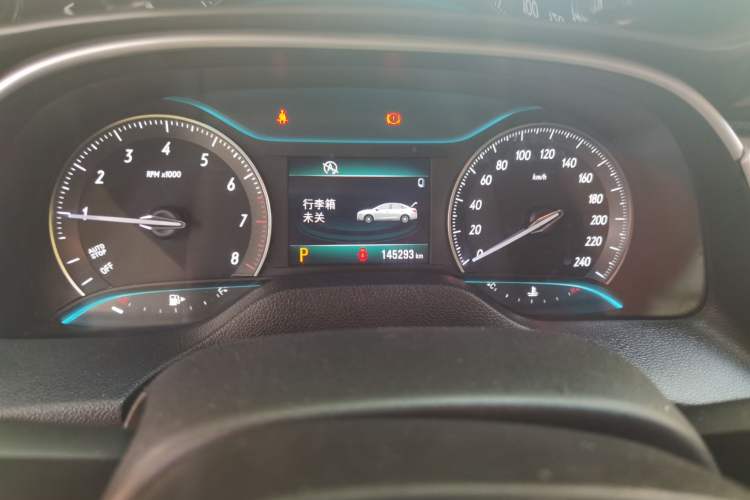 Used Buick GT 2015 15N Automatic Elite Version Odometer Close Up