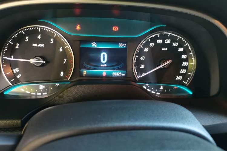 Used Buick GT 2015 15N Automatic Deluxe Edition Odometer Close Up