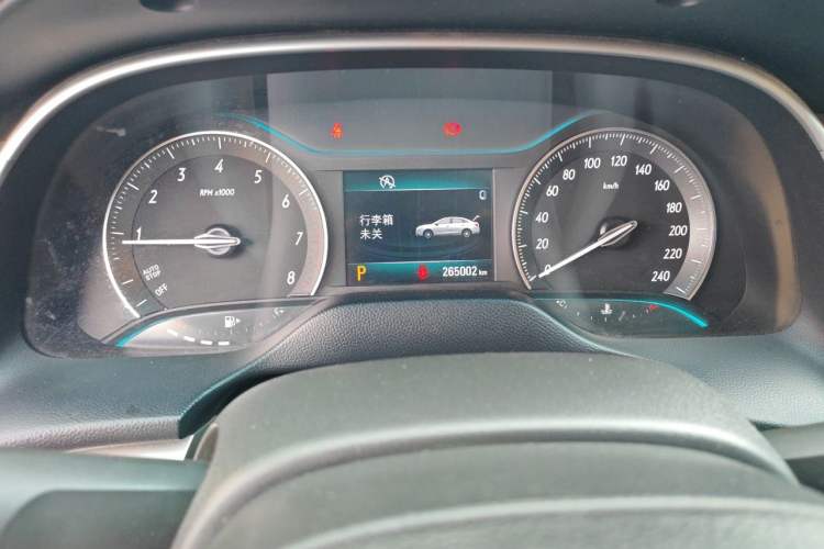 Used Buick GT 2015 15N Automatic Elite Version Odometer Close Up