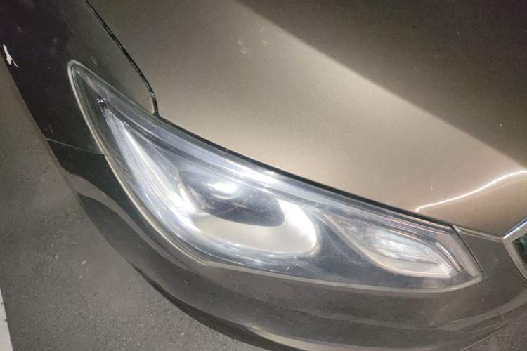 Used Buick GT 2015 15N Automatic Elite Version Right Front Headlight