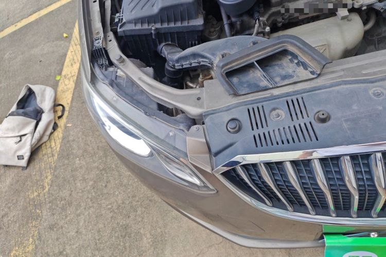Used Buick GT 2015 15N Automatic Elite Version Right Front Headlight