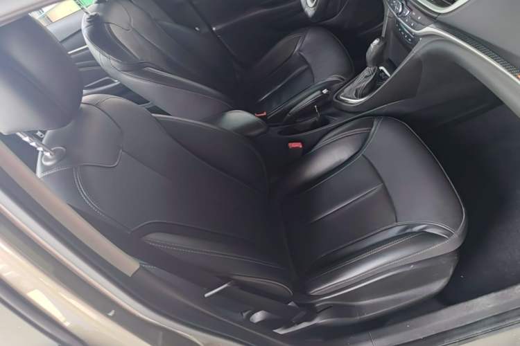 Used Buick GT 2015 15N Automatic Deluxe Edition Right Front Seat