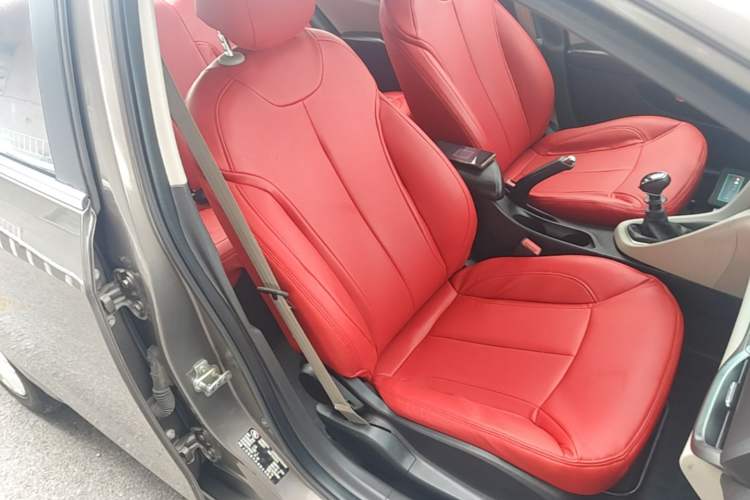 Used Buick GT 2015 15N Manual Elite Edition Right Front Seat